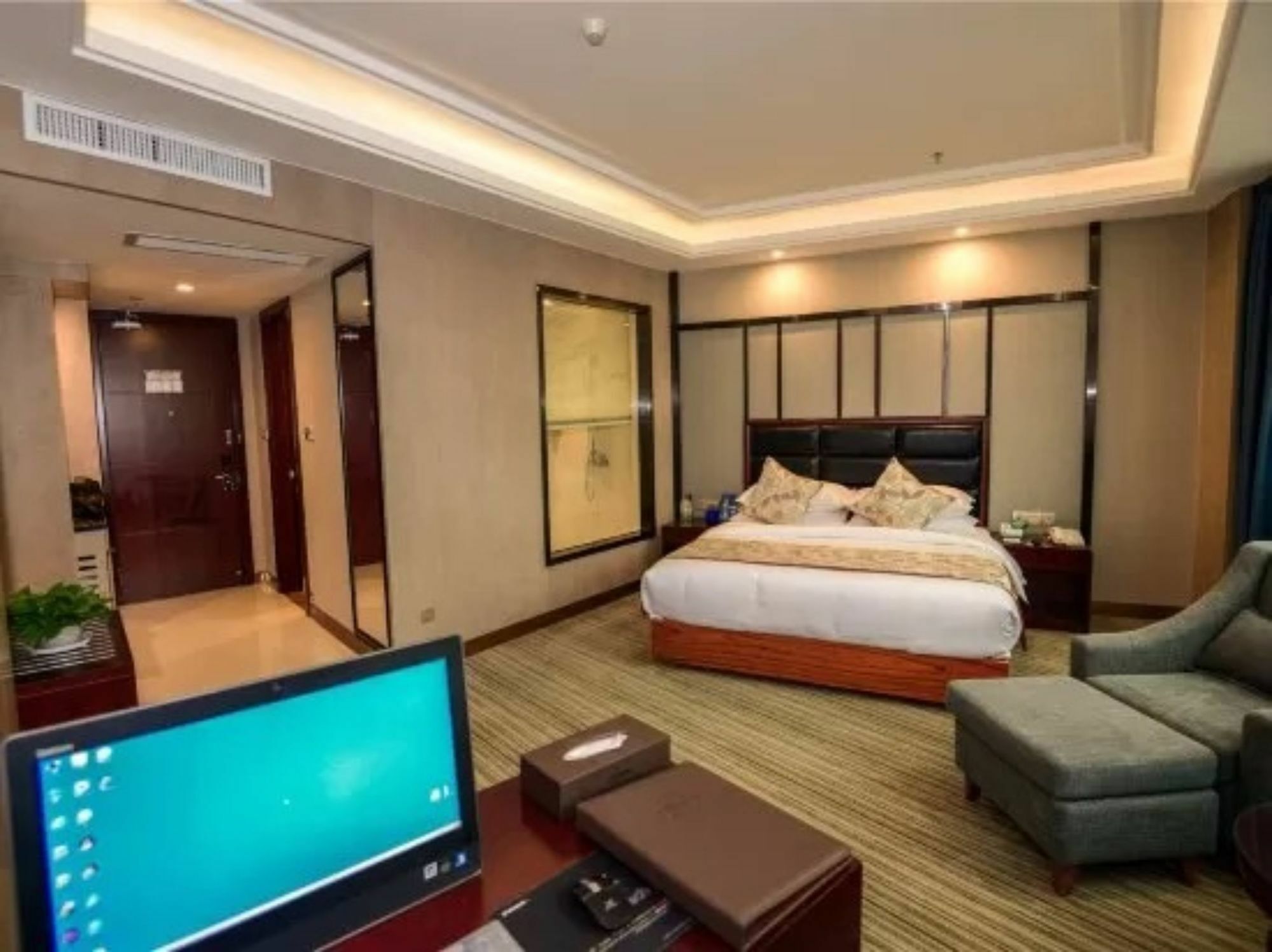 Days Hotel & Suites Shishi Quanzhou  Zewnętrze zdjęcie